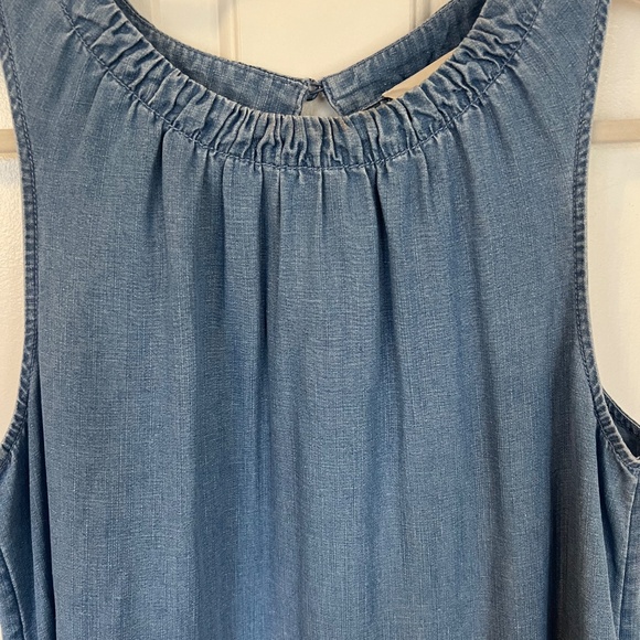 Loft Chambray Dress - Picture 3 of 4